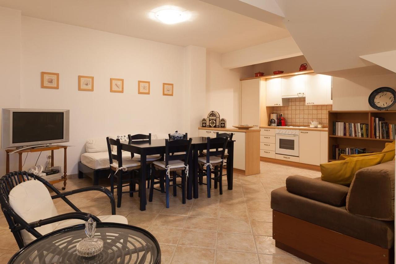 Thanos Luxury Apartment In Spetses Exteriör bild